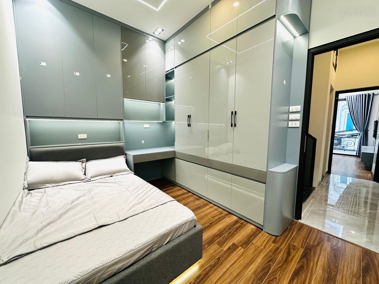 Bán Nhà riêng 4PN, 4WC, 49m2 tại Trần Khát Chân, Cầu Dền, Hai Bà Trưng, giá ưu đãi 14,1 tỷ