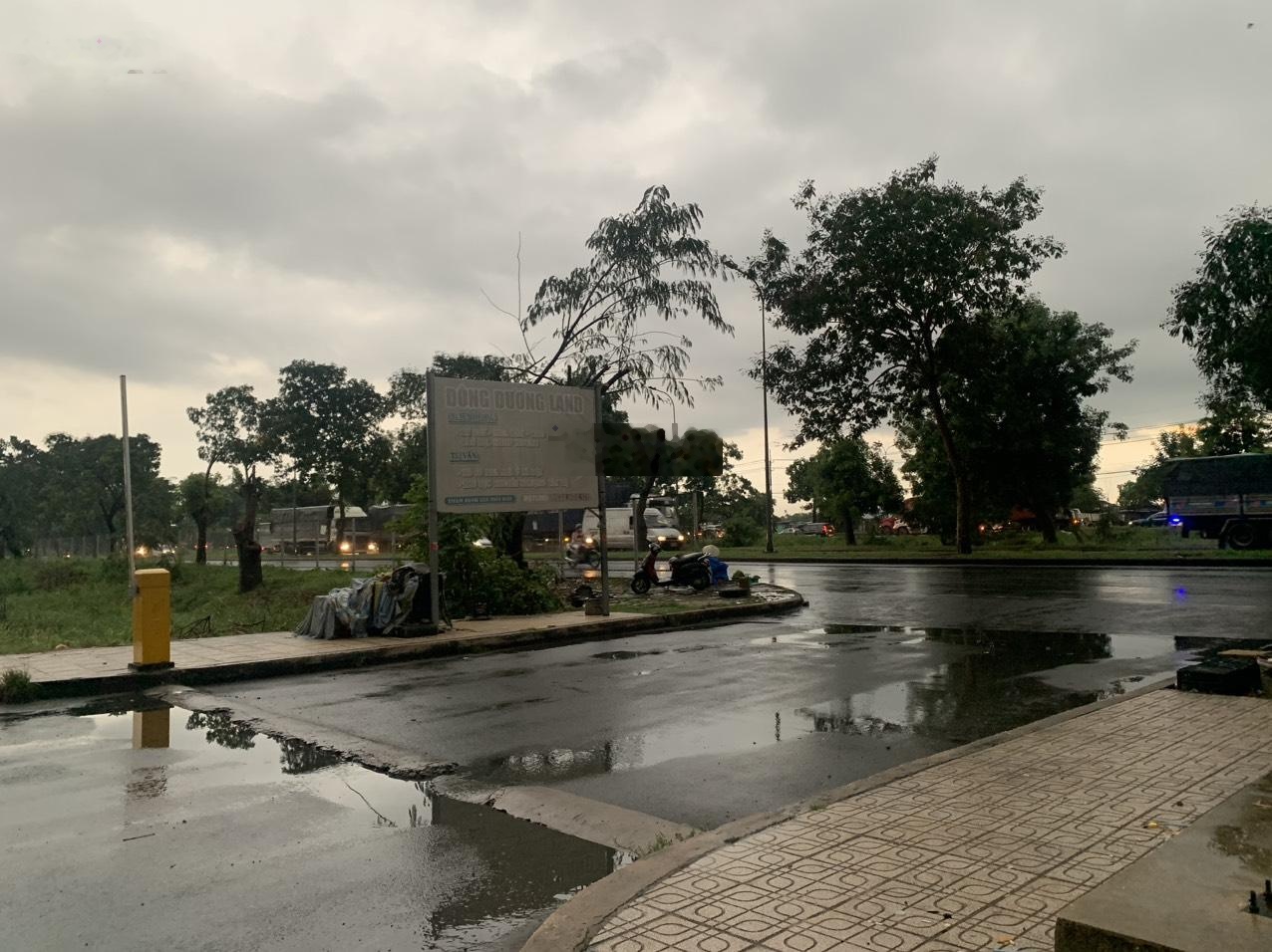 Bán căn hộ đã có sổ tại hqc plaza mặt tiền nguyễn văn linh