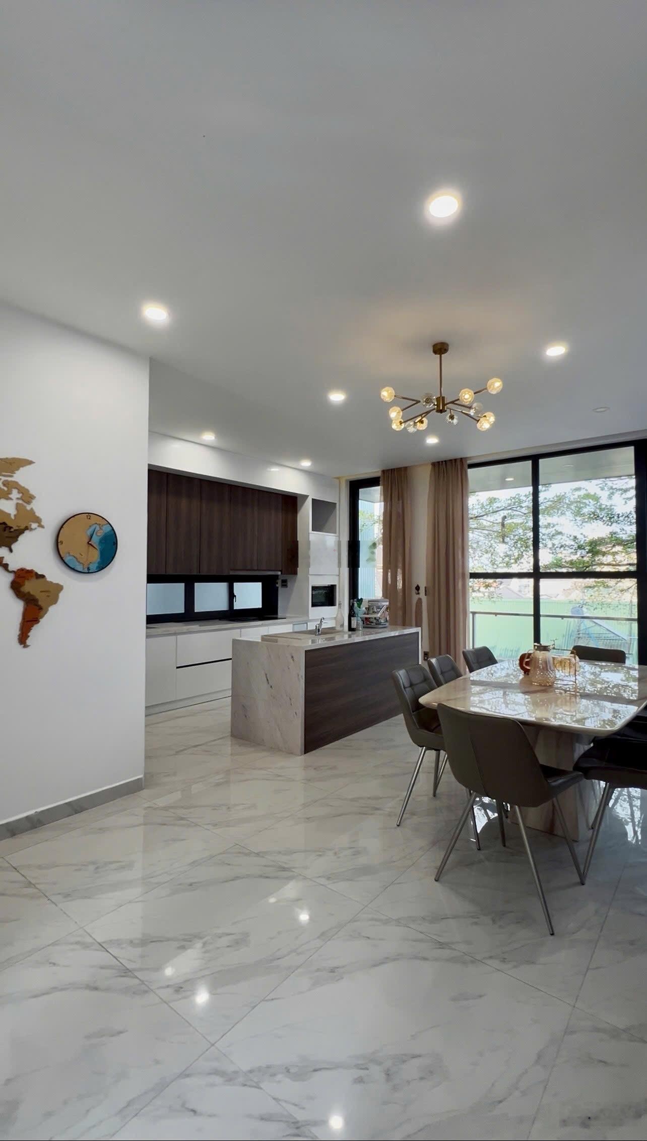 Bán Villa Lý Nam Đế Đà Lạt 176m2 ~ 18,5 tỷ Trung Tâm Thành Phố. Liên Hệ: 0987.232***