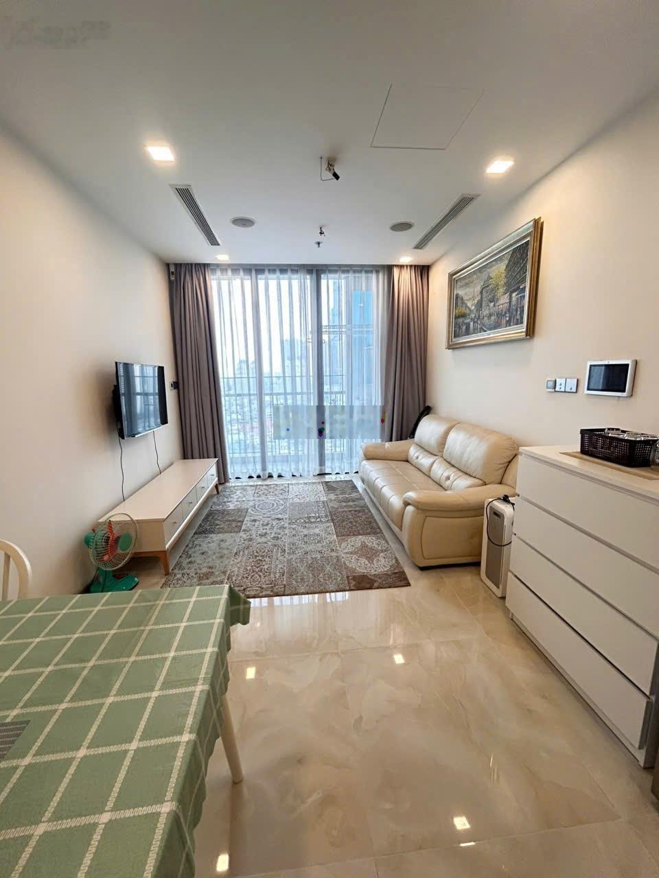 For rent - vinhomes golden river- 1 bedrooms- 21,000,000 vnd/ month