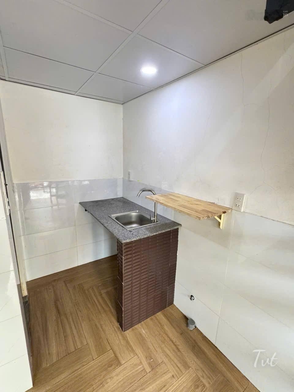 Bán dãy trọ 10x40m gần KCN, nằm ngay chợ Bờ Ngựa, đang cho thuê 35 triệu/tháng Giá 1.960 triệu