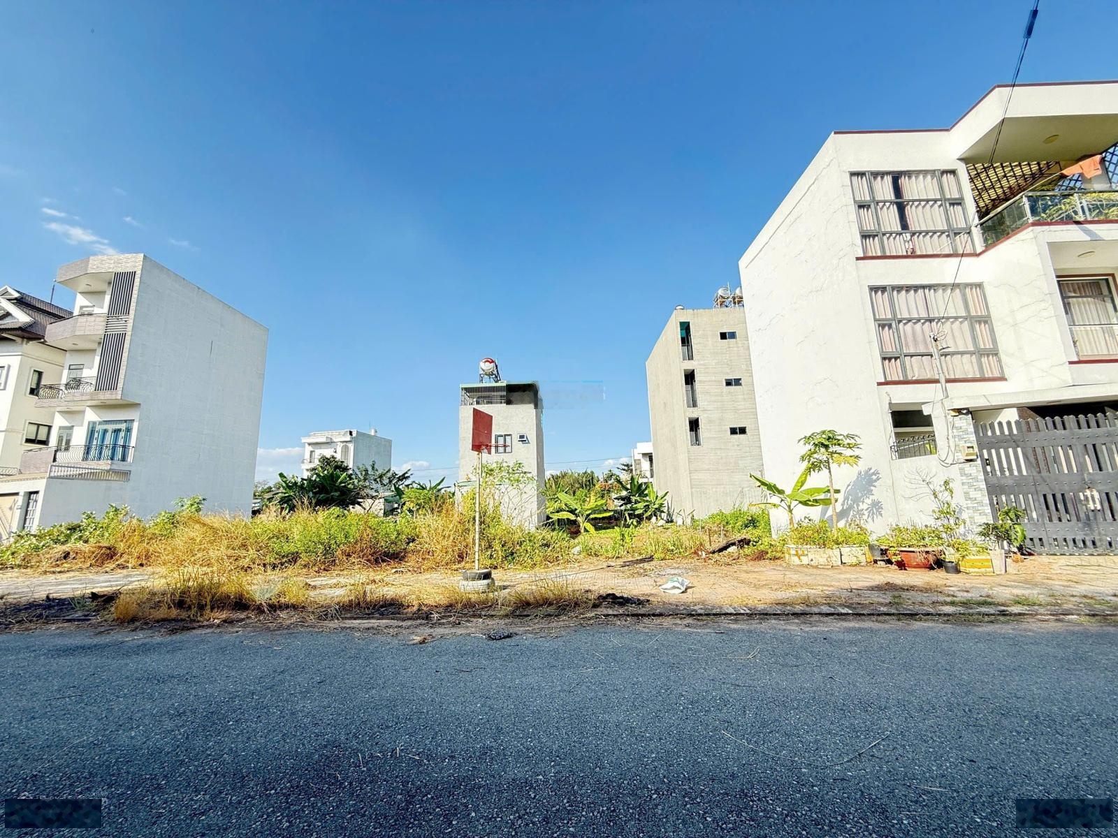 Bán lô đất đẹp, kdc hẻm 32 đ. võ văn hát, p. long trường, quận 9