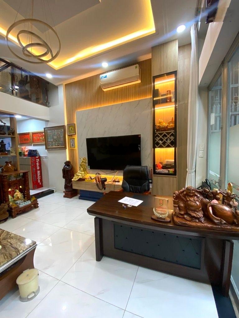 Chủ gấp bán - 80m2 - ngang 4m5 nở hậu - ô tô đỗ cửa - khu VIP Tân Bình gần K300 8 tỷ nhỉnh