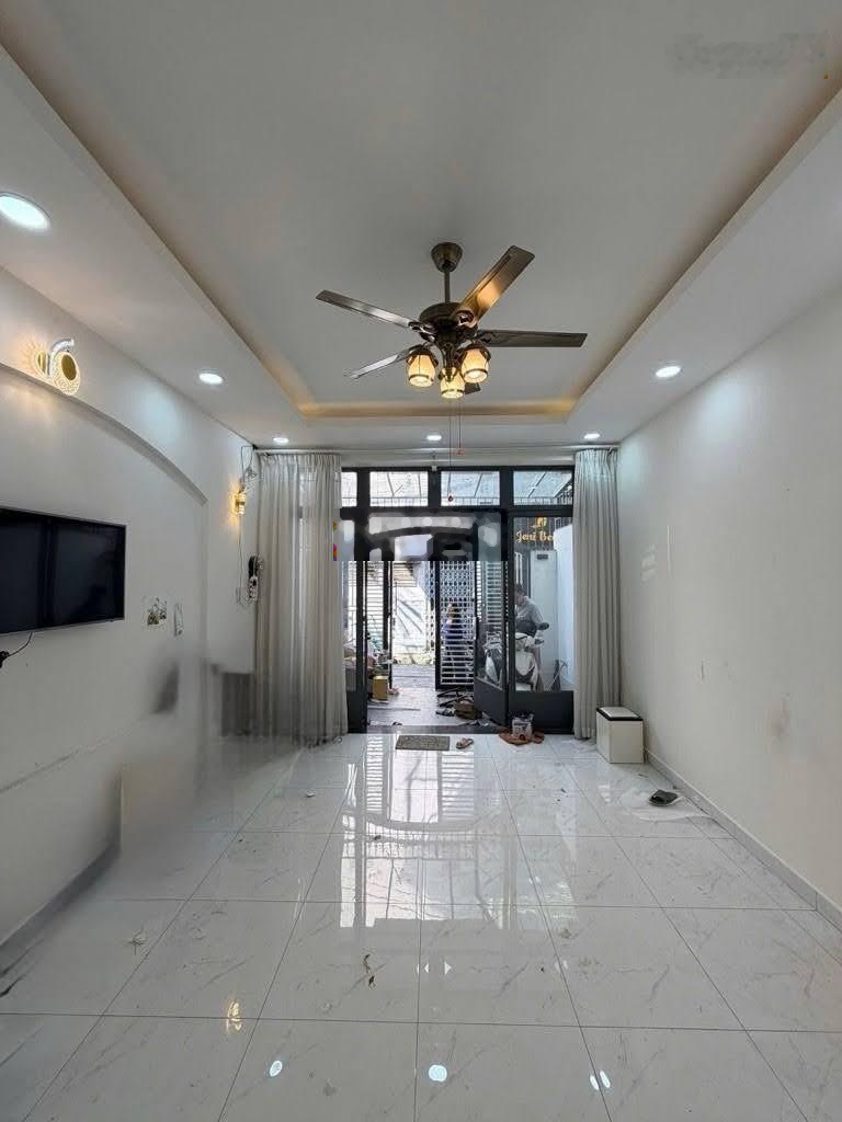 Bán nhà 4 tầng hẻm xe hơi quang trung, gò vâp, gần mercedes, 82m, nở hậu, giảm sâu 8.8 tỷ tl