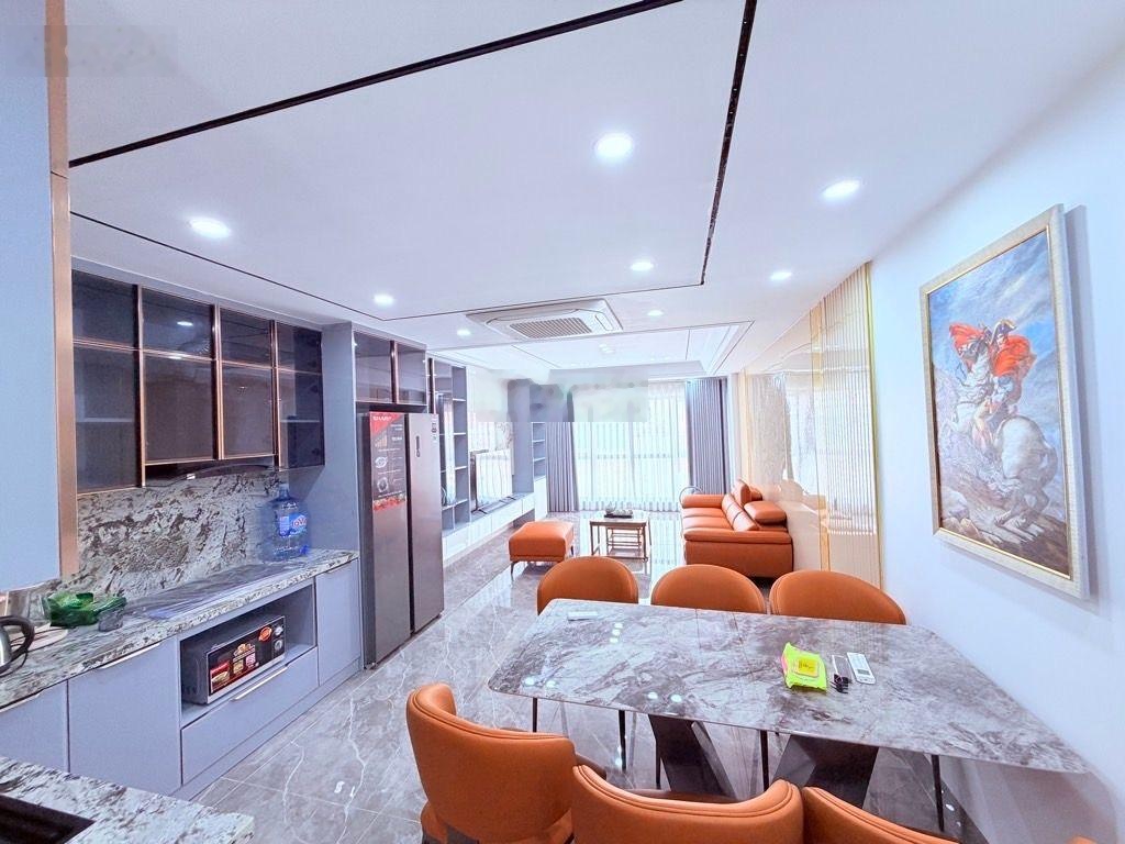 Bán nhà phố trạm, long biên 60m2 8t 19.5 tỷ. nhà đẹp thiết kế hiện đại, kinh doanh văn phòng.