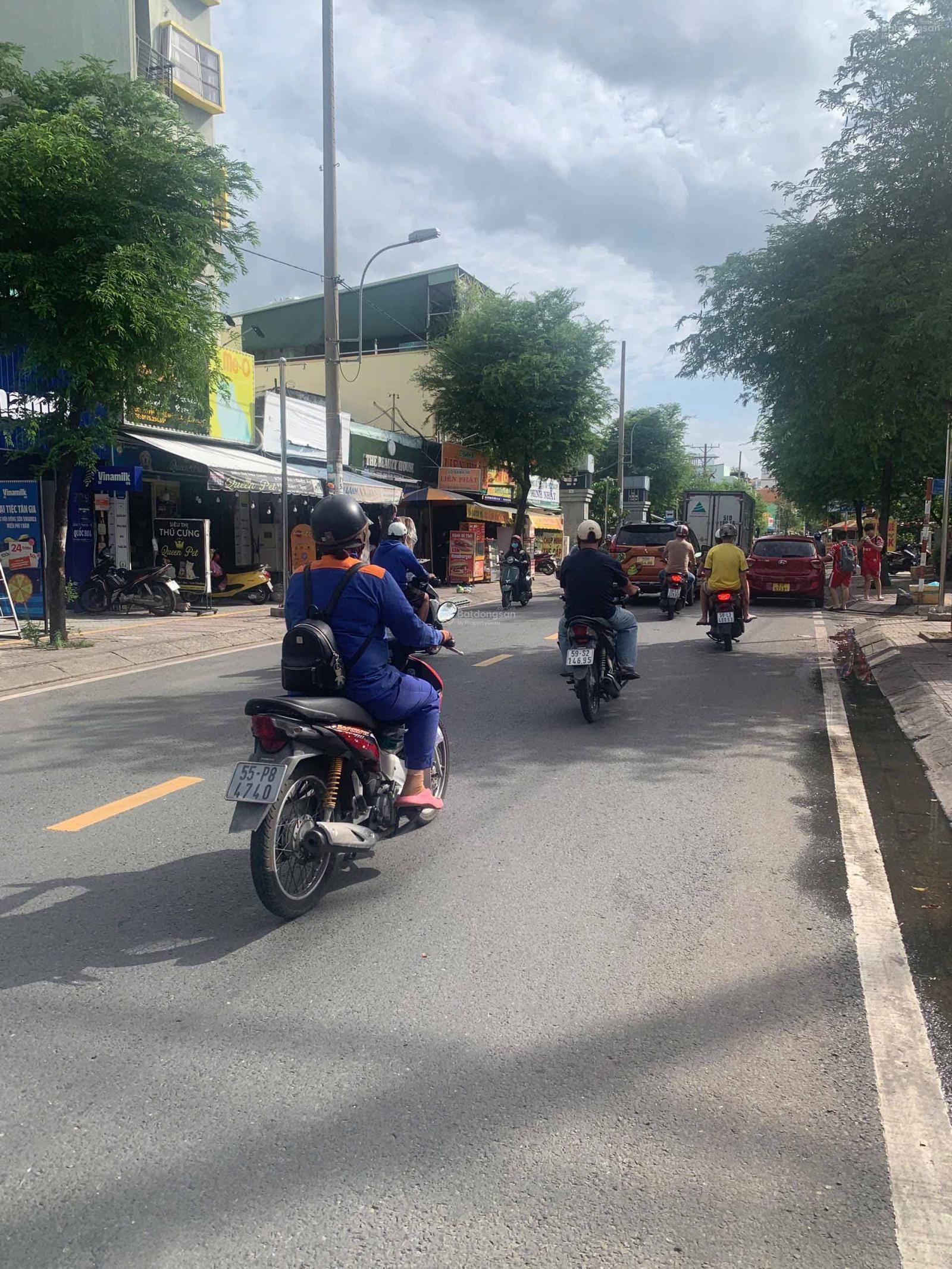 Bán nhà mặt tiền 12m KDC Đồng Diều Phường Chánh Hưng (Phường 4 Quận 8 cũ)