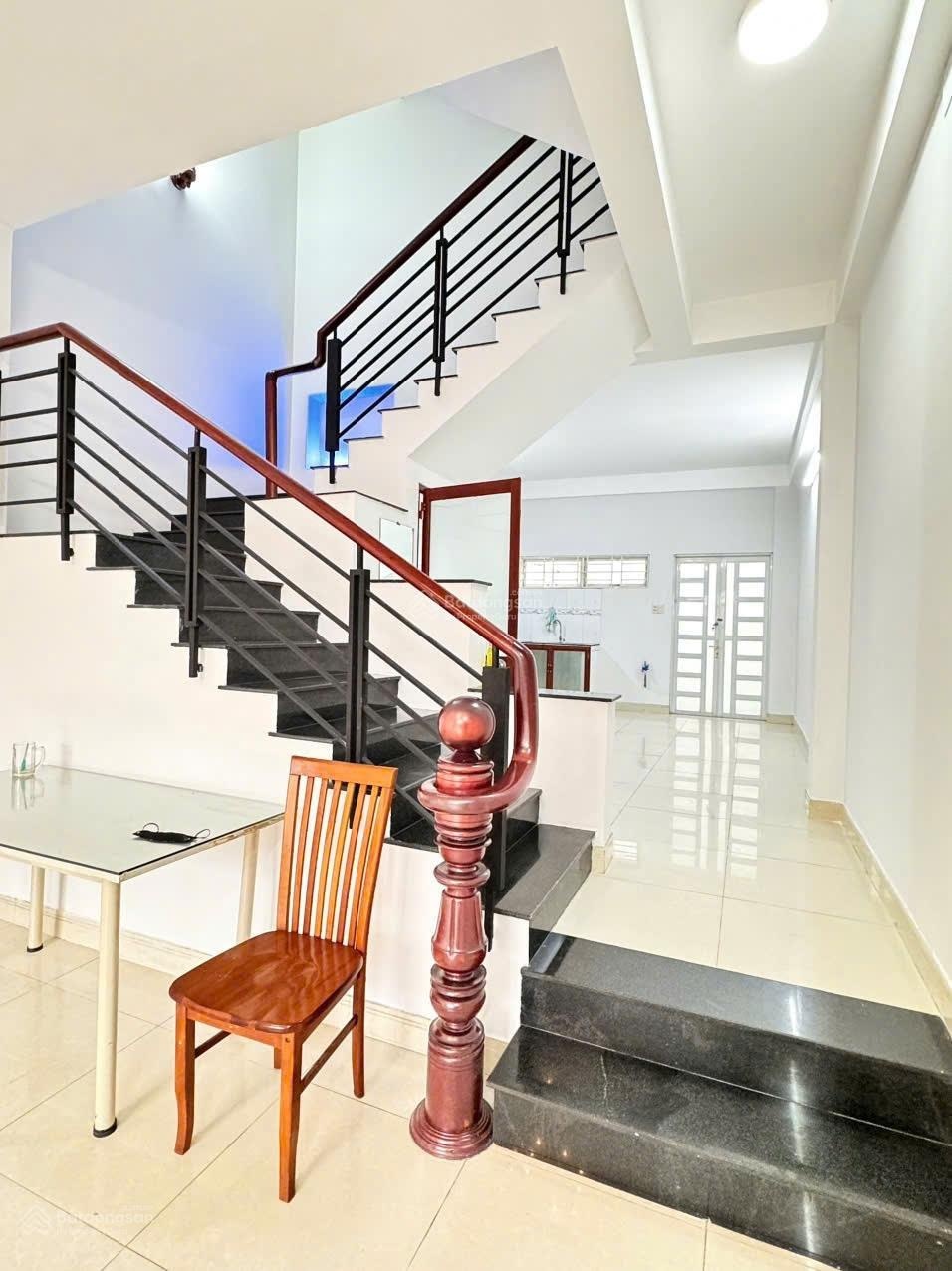 Bán nhà khu vip p13 bình thạnh ngang lớn 5.3m giá chỉ 9ty tl chính chủ trực tiếp