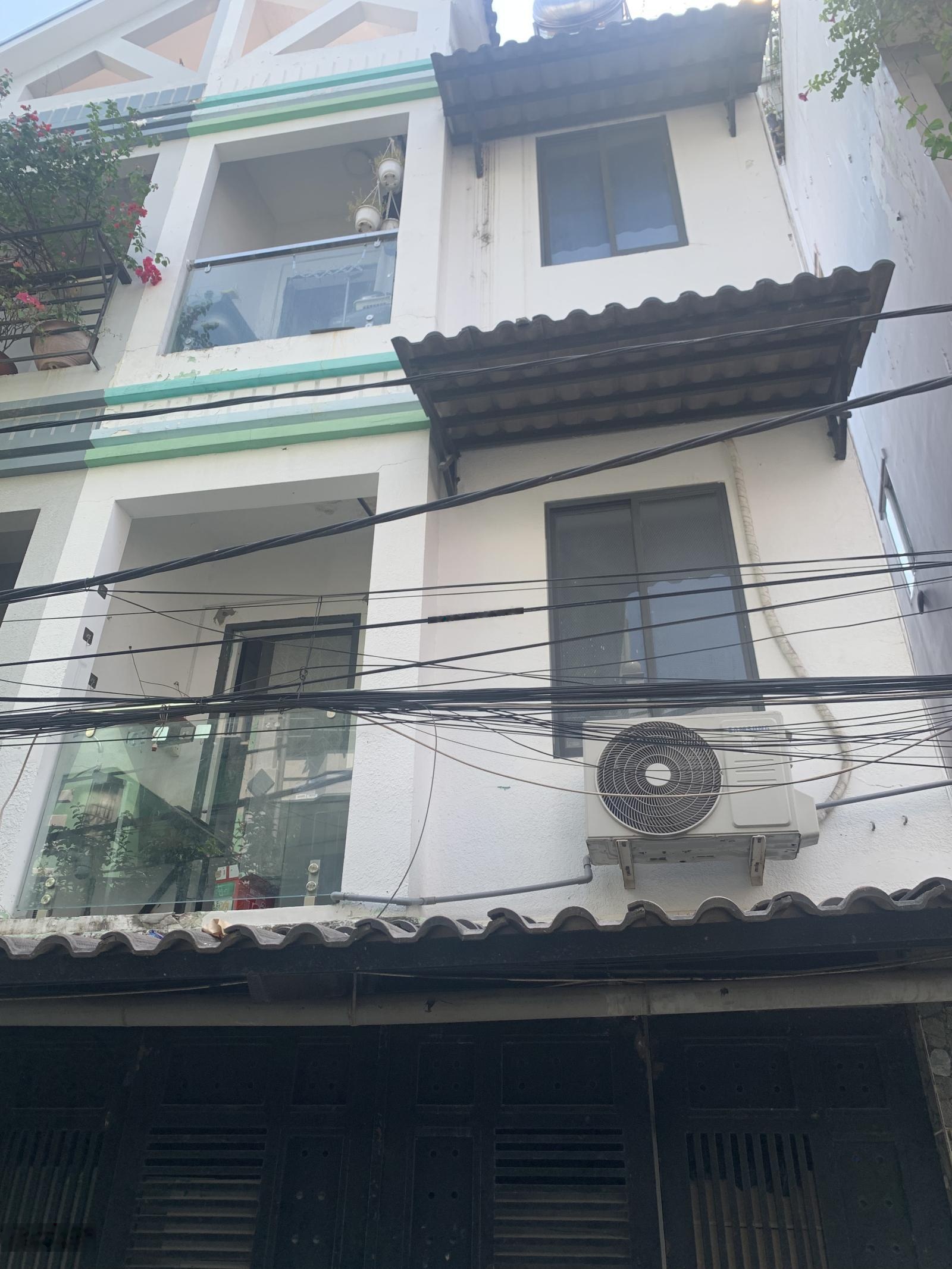 Bán CHDV 4PN, 4WC tại Huỳnh Tấn Phát, Q7, TP. HCM, giá siêu hời 6,4 tỷ, 51,8m2