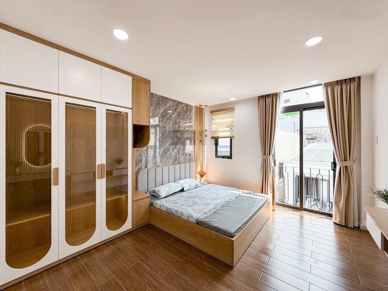 3.7x8m, bán nhà 5 tầng, 3pn, đinh tiên hoàng, p1 bình thạnh, 6 tỷ nhỉnh (giáp q.1)