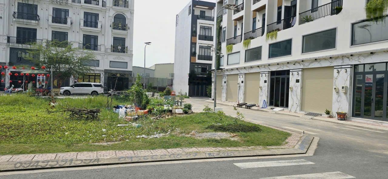 Bán đất hẻm 390 đường Quốc Lộ 1A, thông ra đường số 1, BHHB, 4 x 13,5m, giá 4,45 tỷ, LH 0917631616