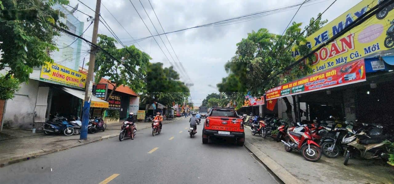 Bán gấp nhà mặt tiền nguyễn tri phương - ngay chợ dĩ an 2 - dt 250m² - 3 tầng giá chỉ 14 tỷ