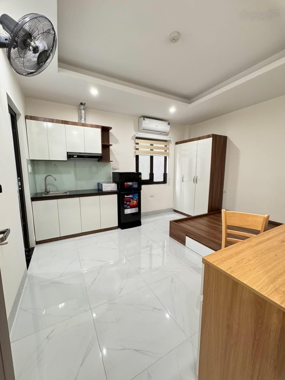 Toà chung cư mini 6 tầng Hai Bà Trưng gần Times City 18 phòng thu 65 triệu/th chỉ 10 tỷ