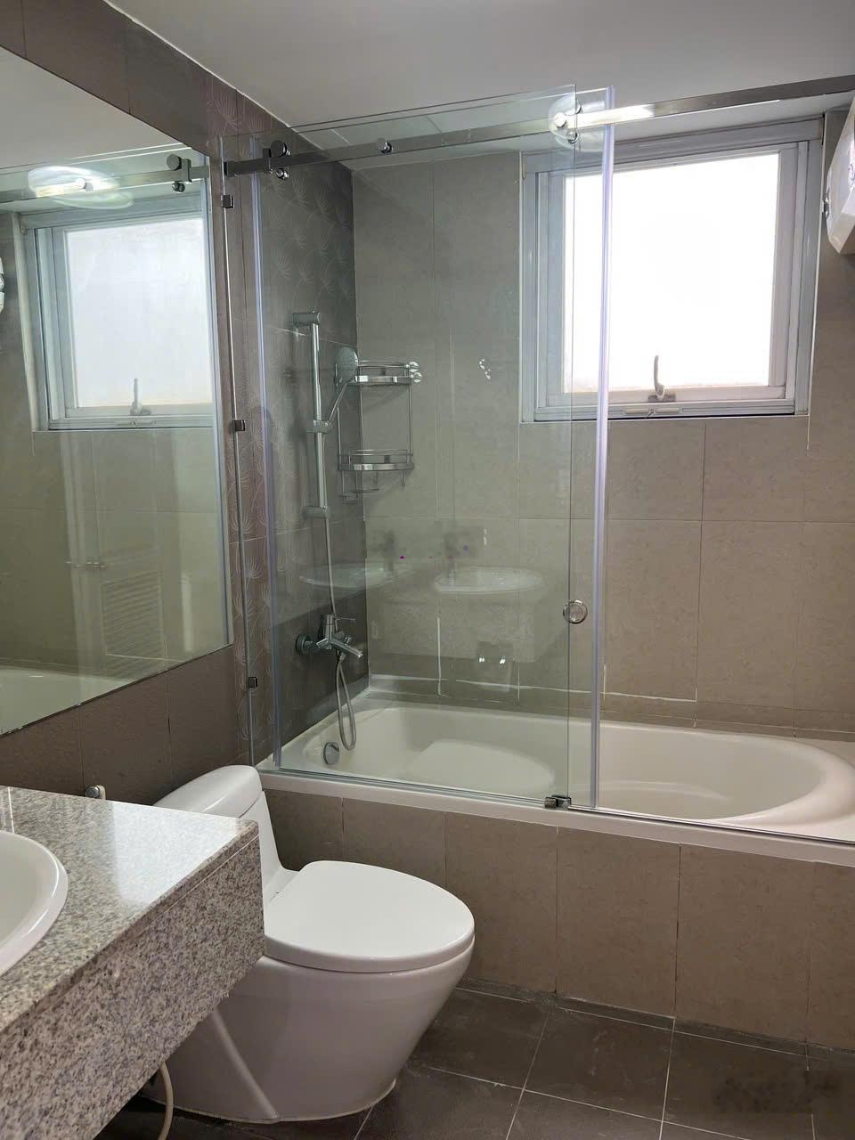 Cho thuê căn hộ Riverpark 1 Phú Mỹ Hưng 123m² 3 phòng ngủ giá 30 triệu/tháng