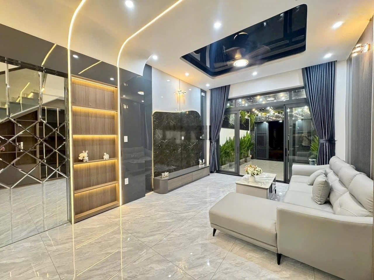 Bán 4 căn nhà phố cao cấp 4,1m x20m, xây 3 lầu hẻm To gần Ngã Tư Ga, phường Thạnh Lộc, Q12