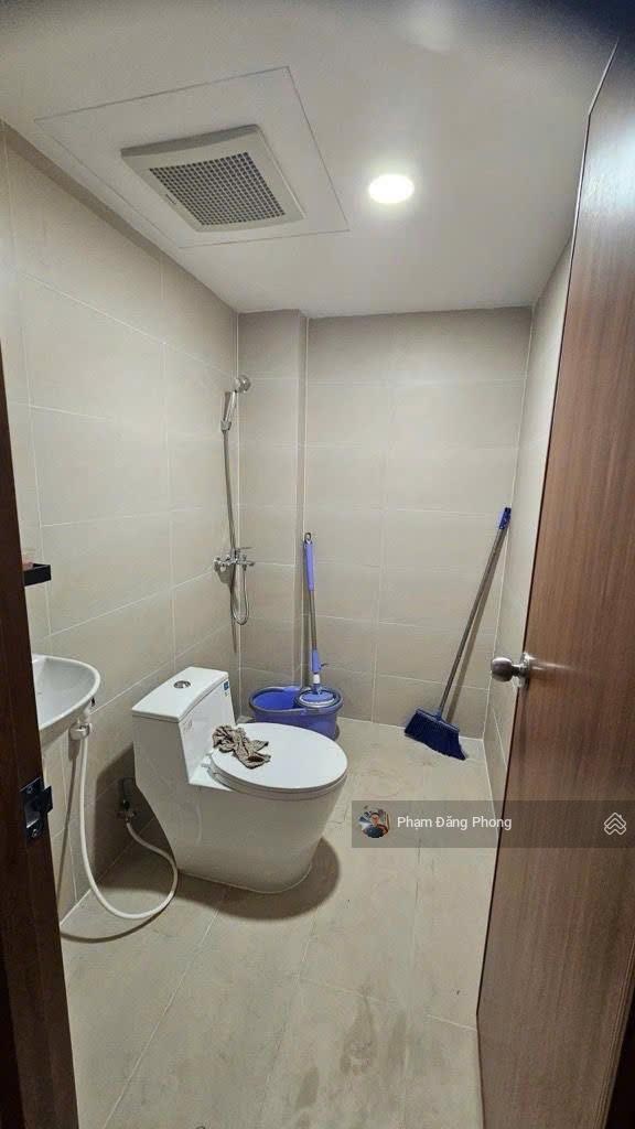 Bán nhà Tân Phú hẻm xe tải đường Hòa Bình 34m² giá 5.2 tỷ