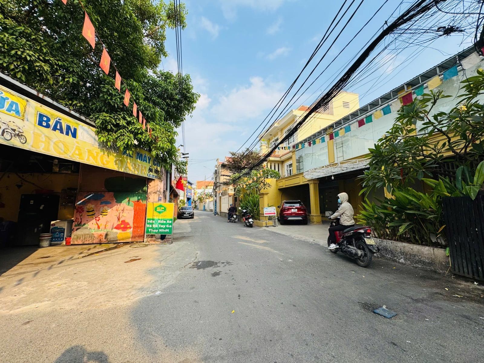 Đất xây CHDV siêu rẻ cho đầu tư dự tính 100tr/tháng 227.9m2 đường Đỗ Xuân Hợp chỉ 43tr/m2