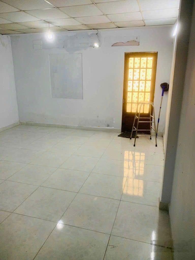 Nhà bán Siu mặt tiền kinh doanh Đào Cam Mộc, Q8, HCM giá ưu đãi 10,5 triệu, 65m2 sẵn dòng tiền thuê