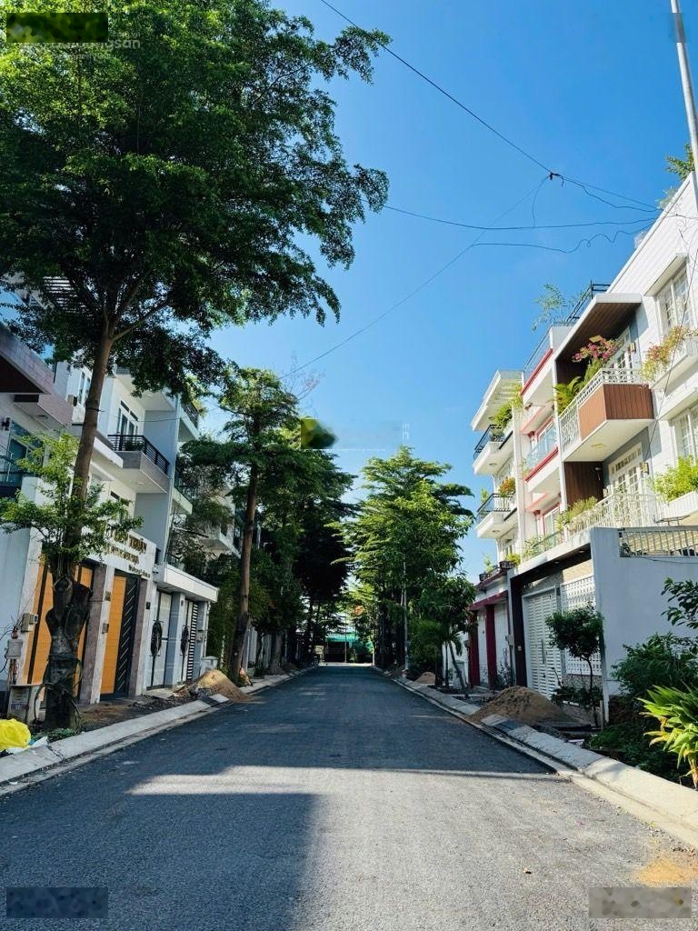 NHÀ MẶT TIỀN KHU TÊN LỬA SÁT AEON MALL 7 x 14m 4 tầng giá nhỉnh 11 ty