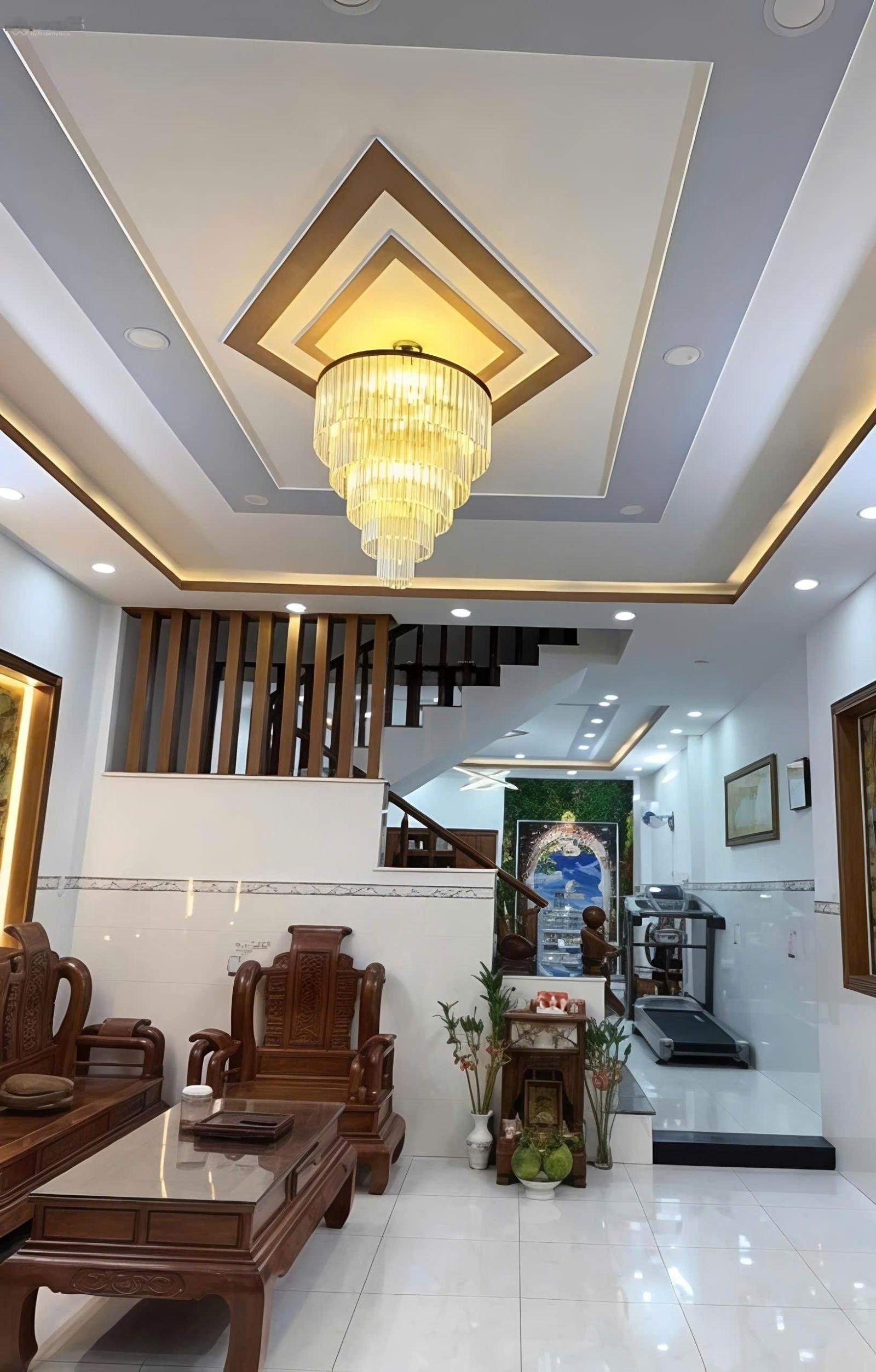 Hẻm ôtô, nhà ngang rộng 5m SHR vuông đẹp, chủ xây ở làm kỹ tâm huyết đúc 3 Tầng 4PN cứng cáp ở ngay