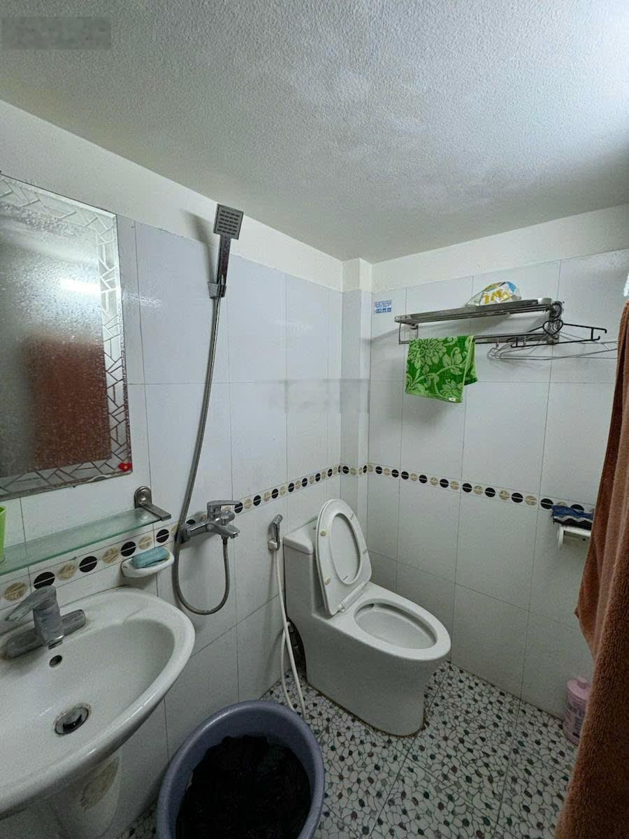 Nhà Mặt Ngõ 6 Tầng Hào Nam Thoáng 2 Mặt 40m 14,3 Tỷ