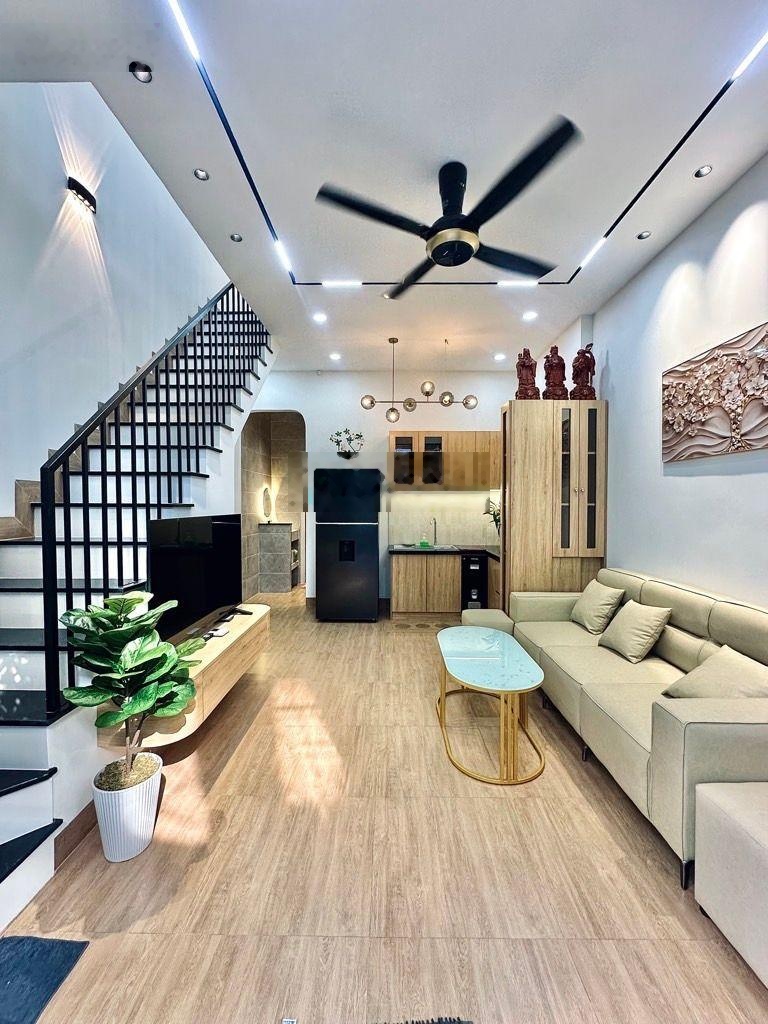 Bán nhà riêng đẹp tại Nguyễn Ảnh Thủ, 4,3 tỷ, 65 m2, Quận 12, HCM
