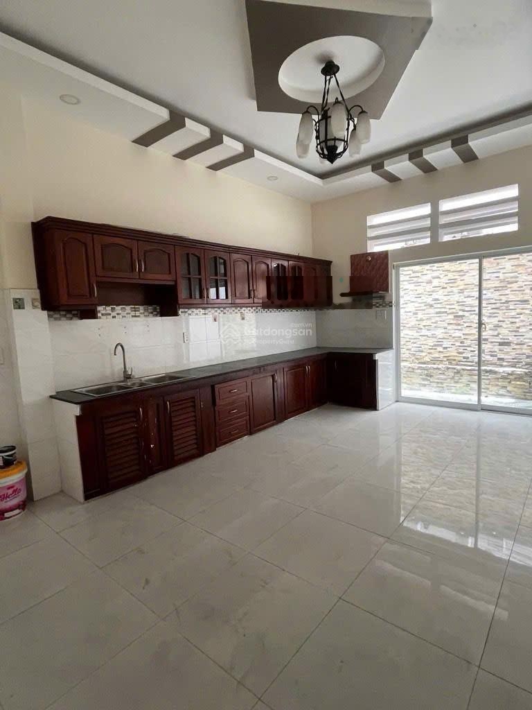 Bán nhà đường lý thánh thánh tông ,tân phú (4m x 20m x 4 tầng) 9,2 tỷ tl