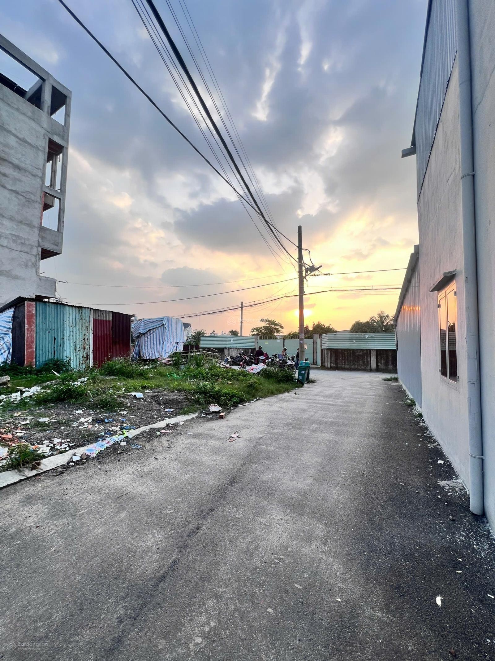 Bán Đất Thạnh Xuân 25. DT: 4 x 14.28m2. SHR. Giá: 3.95 tỷ