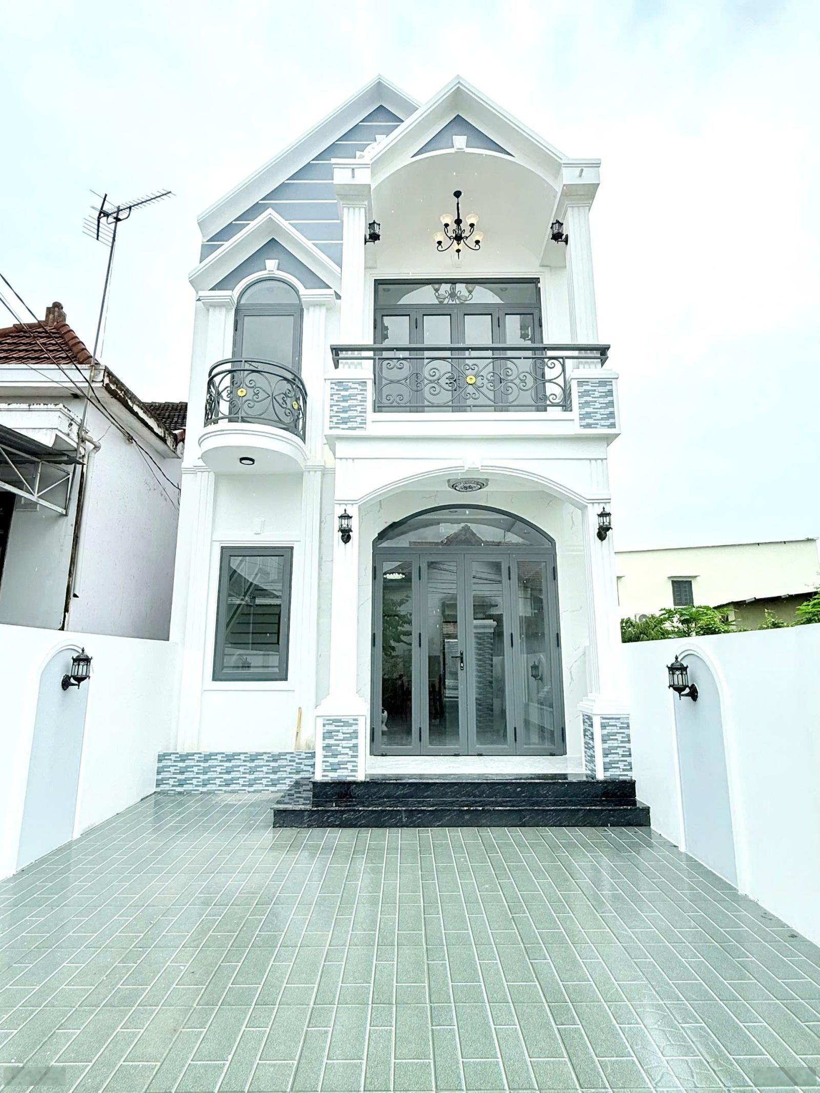 Nhà mới 100% xách vali về ở đón tết