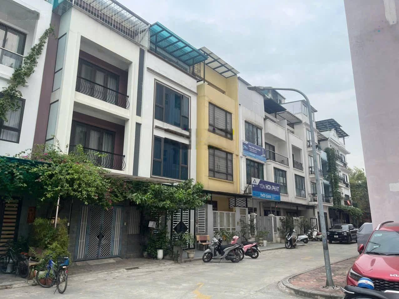 Phân lô quân đội -ô tô tránh-vỉa hè-mặt tiền khủng-thiết kế hiện đại - bảo vệ 24/7- ô chờ thang máy