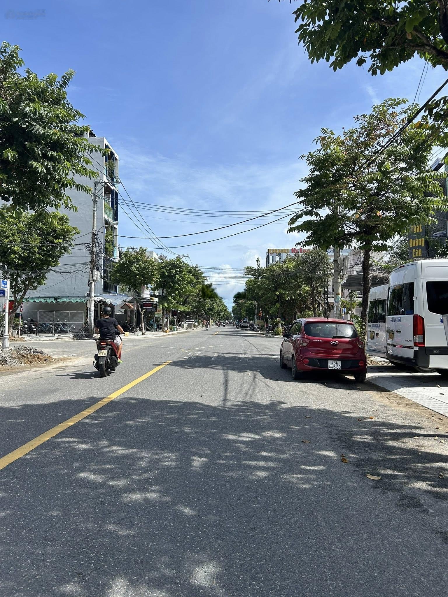 Nhà MT Đường 10.5m NGUYỄN CHÁNH Kèm 3 Trọ | Trục Thông BIỂN _ Kinh Doanh VIP Liên Chiểu.