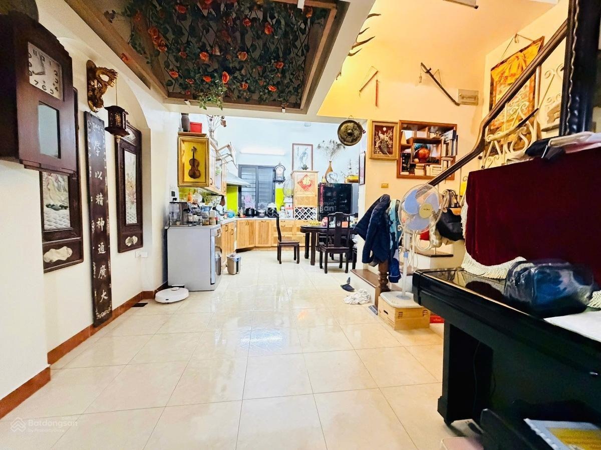 * bán nhà âu cơ, tây hồ; ô tô tránh, đỗ; 75m2; 4 tầng; mt 5m; 22 tỷ