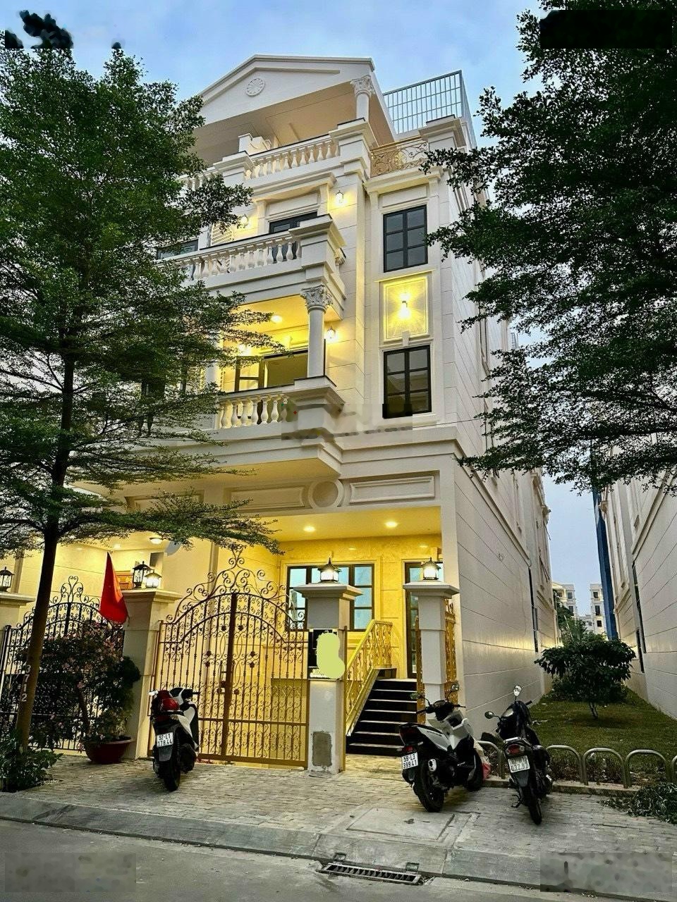 Bán căn hướng Nam - đường Số 10, công viên Cityland Park Hills. Giá 22,8 tỷ