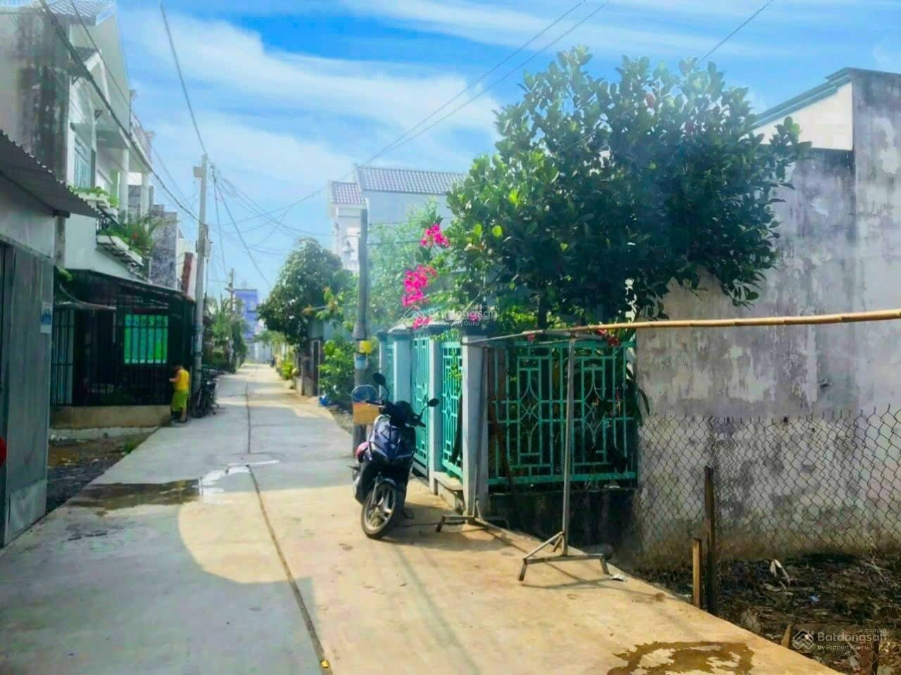 Chủ gửi bán nhanh lô đất DT 120.3m2 chia tài sản cho con ra riêng, thiện chí liên hệ chốt nhanh