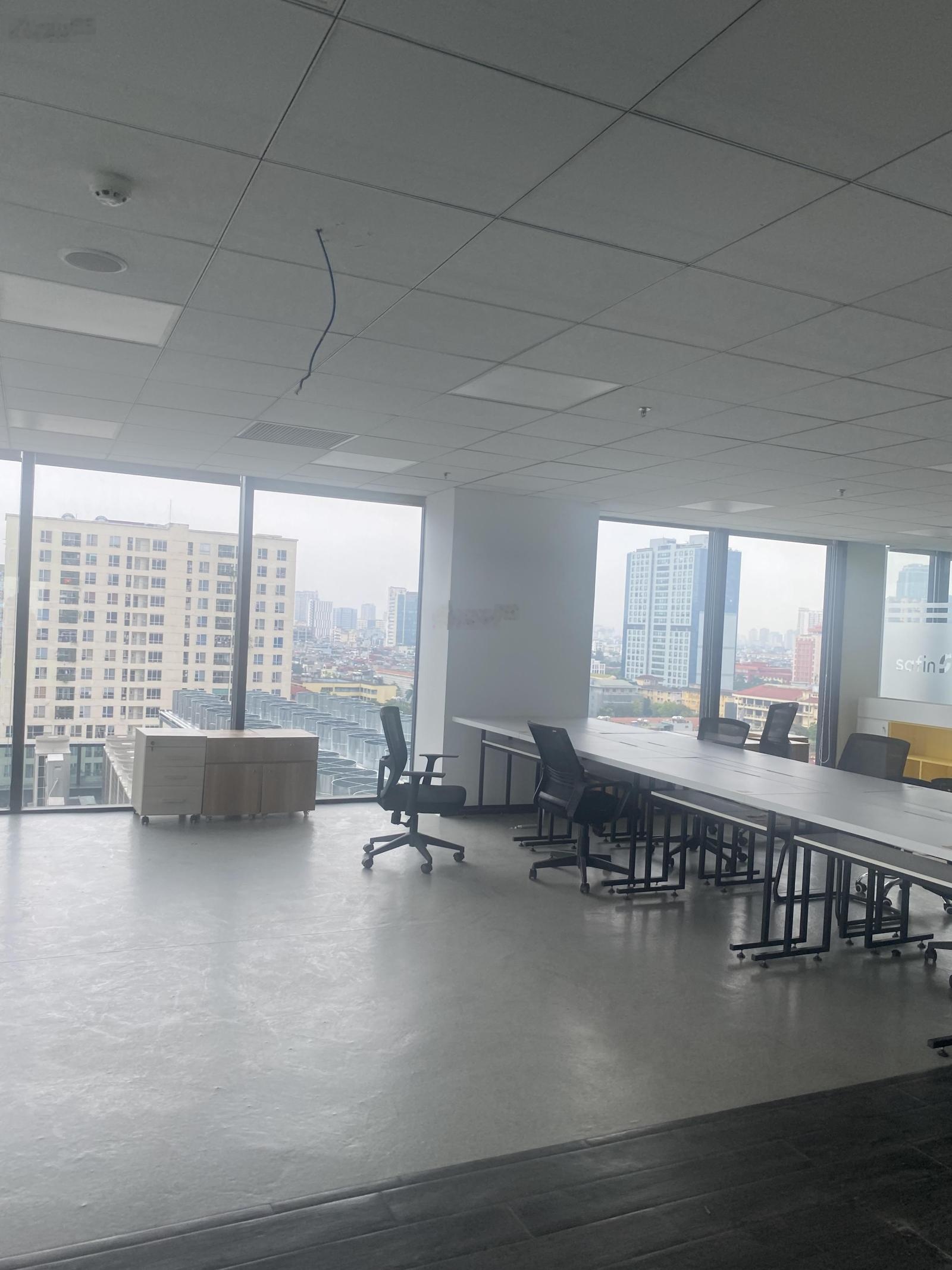 Cho thuê VP tòa Plaschem Tower, Nguyễn Văn Cừ, Long Biên 100m2, 170m2, 200m2 giá 120 ng/m2/th