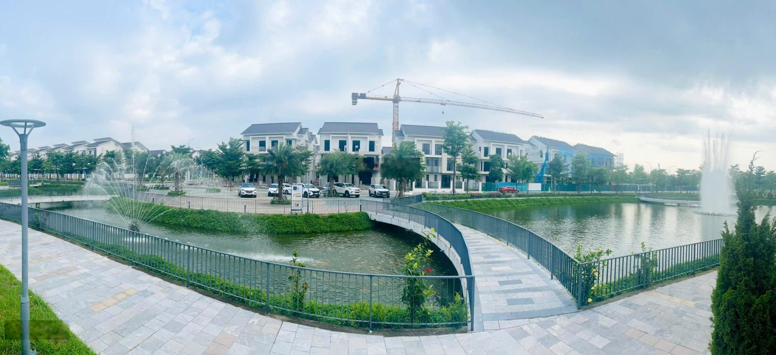 Mở bán villa đơn lập ngay sát Long Biên, Gia Lâm, giá chỉ từ 70 triệu/m2. LH: 0967666344