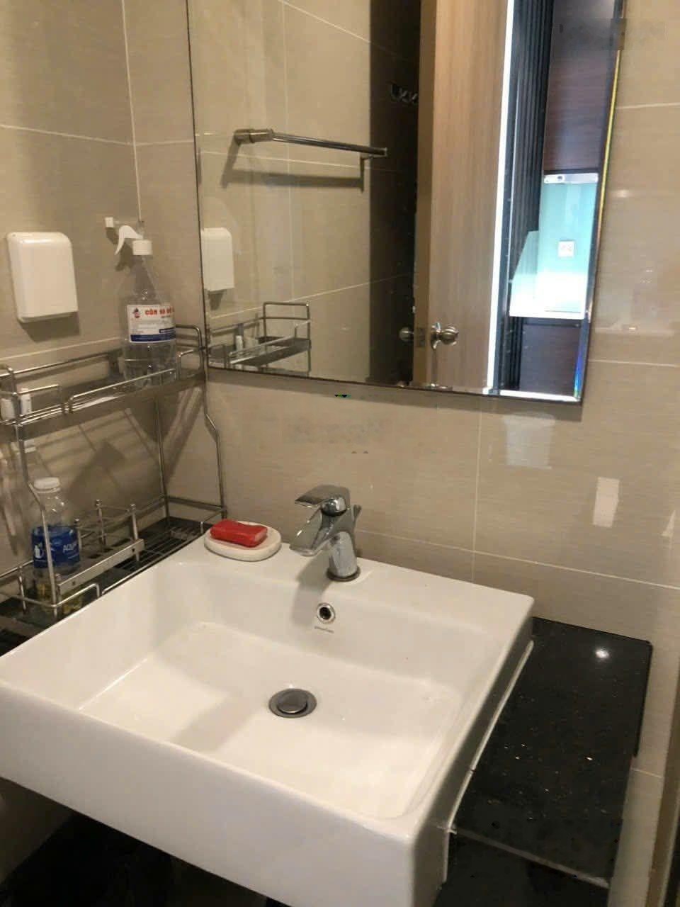 Giá tốt, bán nhiều CHCC cao cấp Kingston Residence 3 PN giá 9.95 tỷ, LH em: 0934977411 zalo