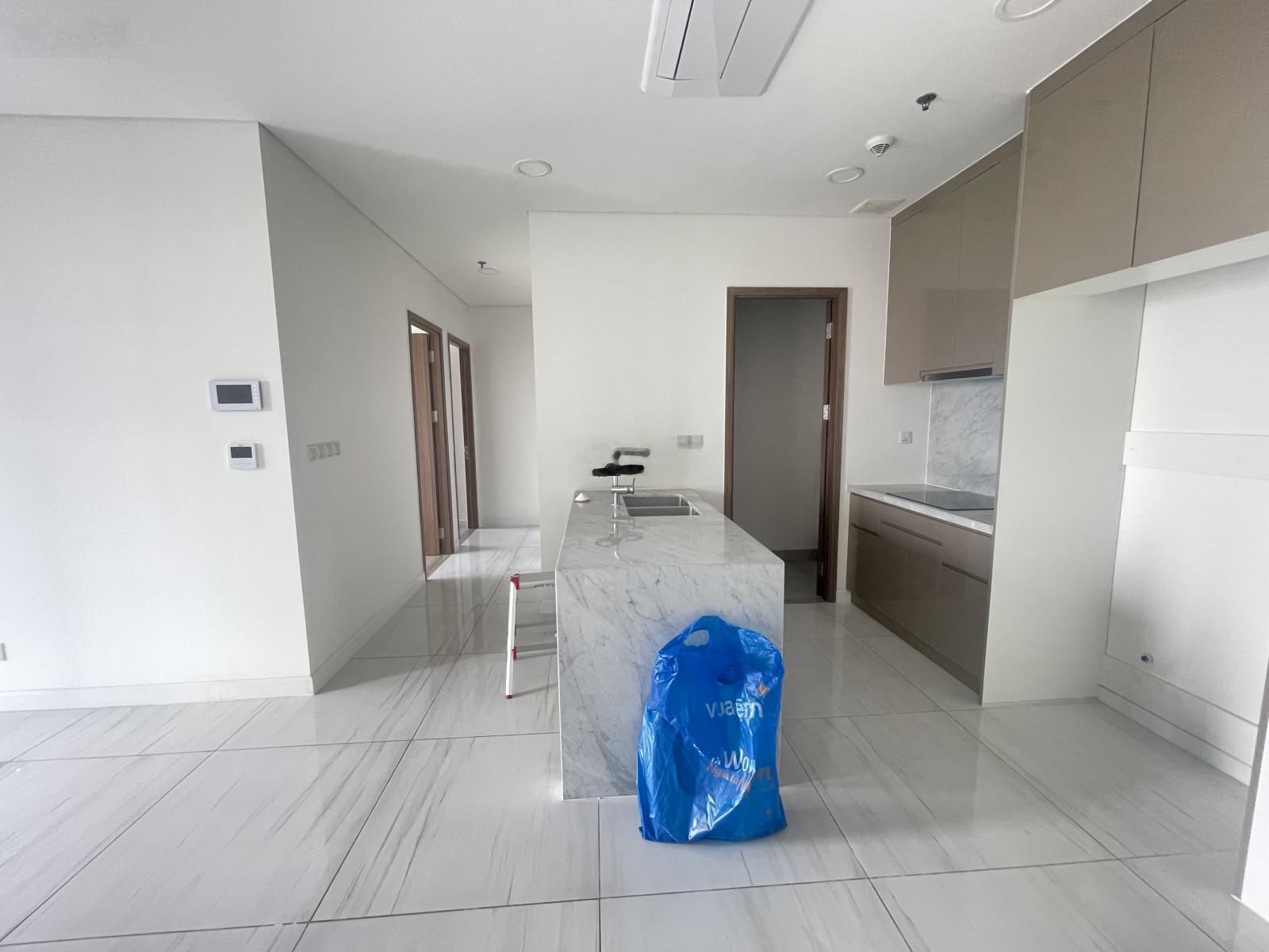 Chủ Cho Thuê Nhanh Căn Góc 2PN - 78m2 - Tầng Cao - View Thoáng Mát - Nhà Mới - Chung Cư Kingdom101