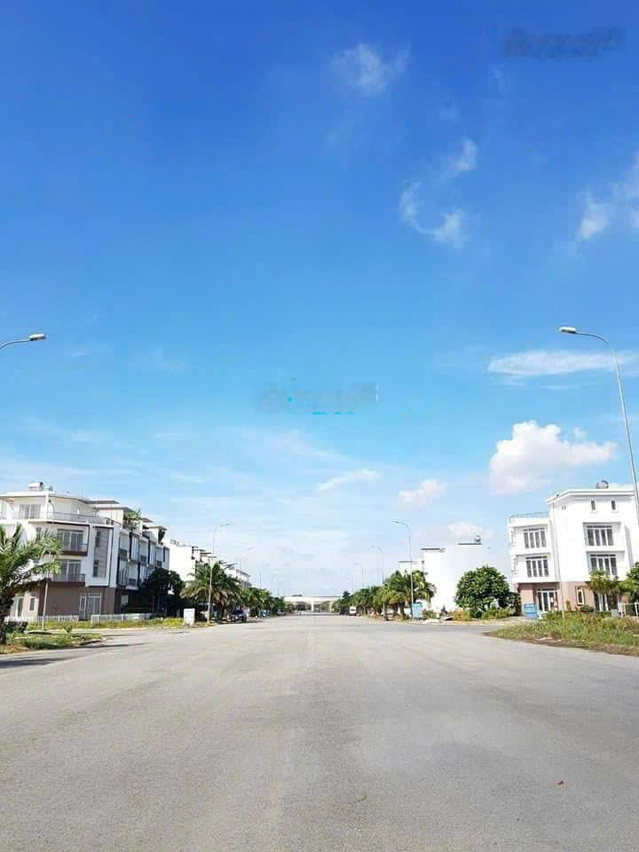 Chính chủ cần bán lô 82.5m2 giá 2,7 tỷ đường rộng 12m xây dựng ngay. Khu dân cư đồng bộ đẹp