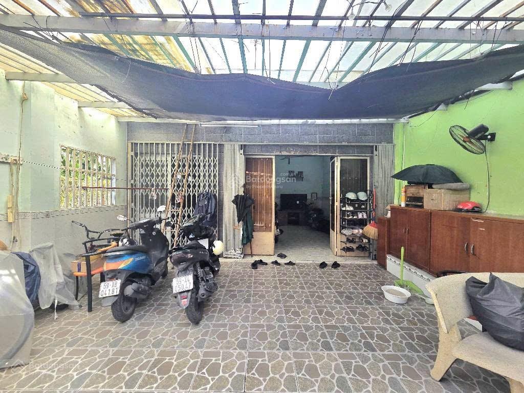 Bán Nhà 120m2 Ngay Gigamall Phạm Văn Đồng Khu Bên Sông Ngang Đẹp 6m Hẻm Xe Hơi Thông Chỉ 9,6 Tỷ