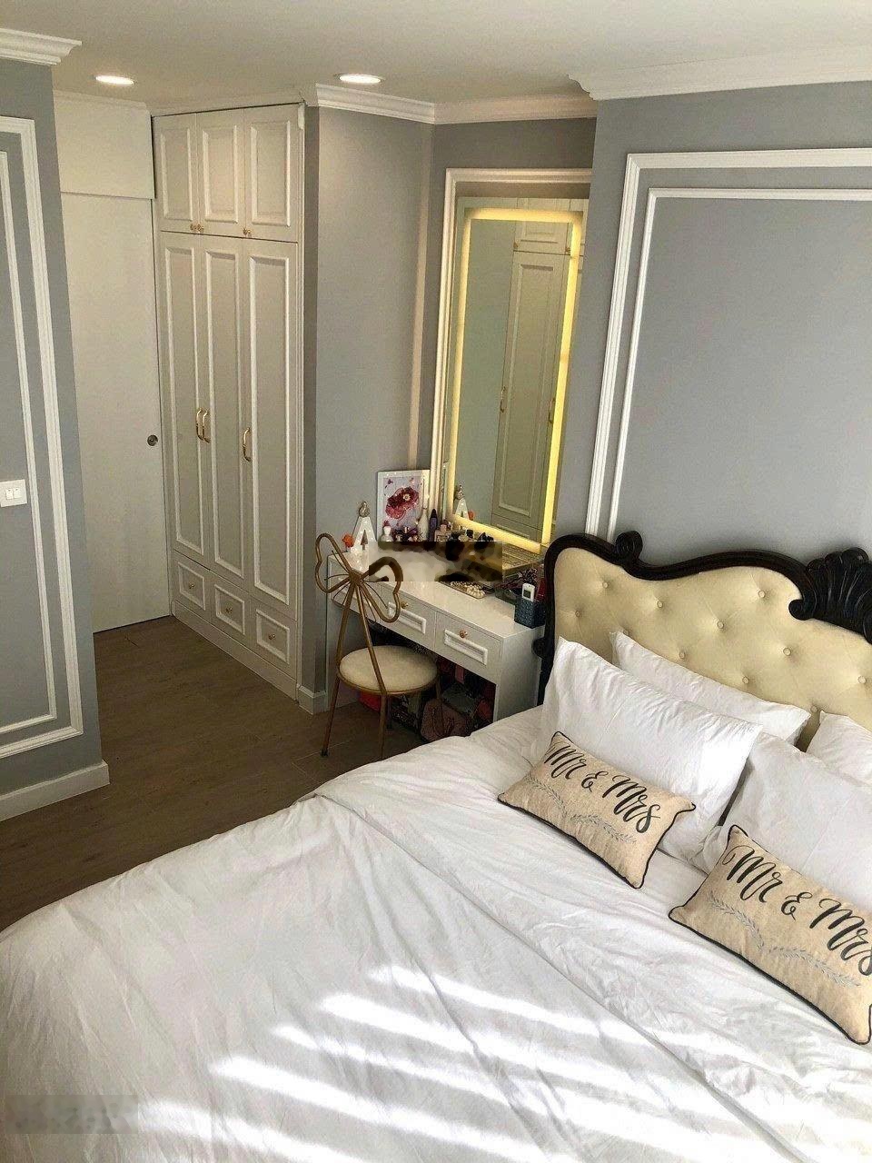 CHCC Kingston Residence 40m2 1PN 10Tr, 83m2 2PN 16Tr, 99m2 3PN 20Tr ở liền.ĐT: 0909476987 gặp Cường