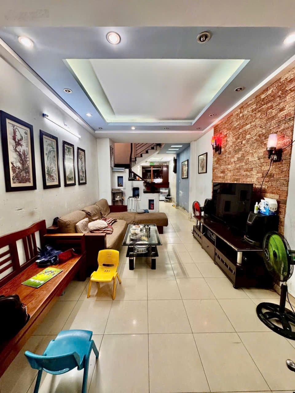 Bán Nhà Riêng Hẻm Xe Hơi Võ Văn Kiệt, Q1, 4 Tầng 58m2, 5PN, gần Nguyễn Cảnh Chân, Giá 16 Tỷ TL