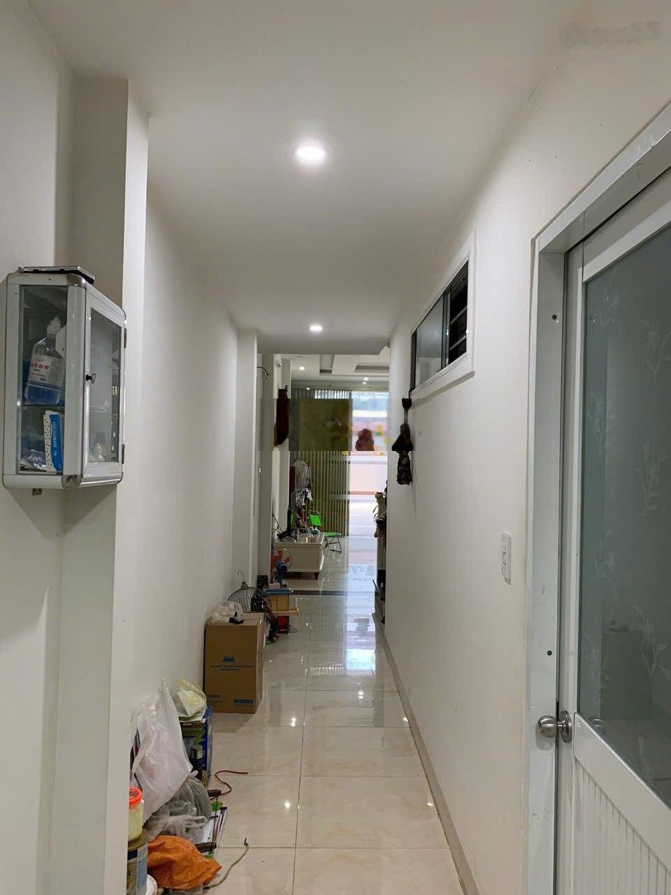 Bán nhà 2 tầng x 90m2 mặt tiền đường Ỷ Lan Nguyên Phi, Hòa Cường Bắc, Hải Châu