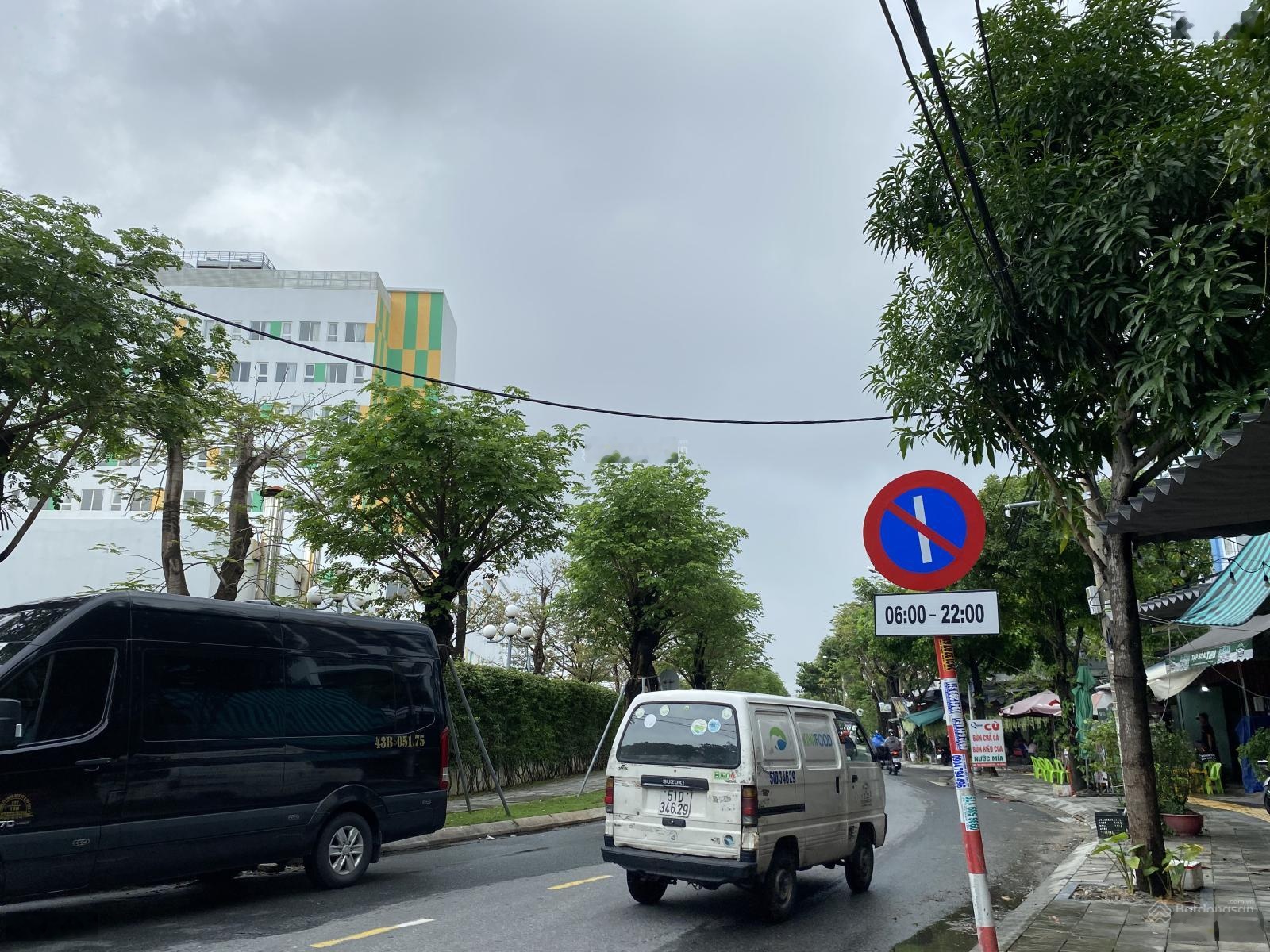 Cần bán góc 2MT Lương Nhữ Hộc ngay góc ngã 4- Trung tâm Thành Phố Đà Nẵng. 140m ngang 7,5m