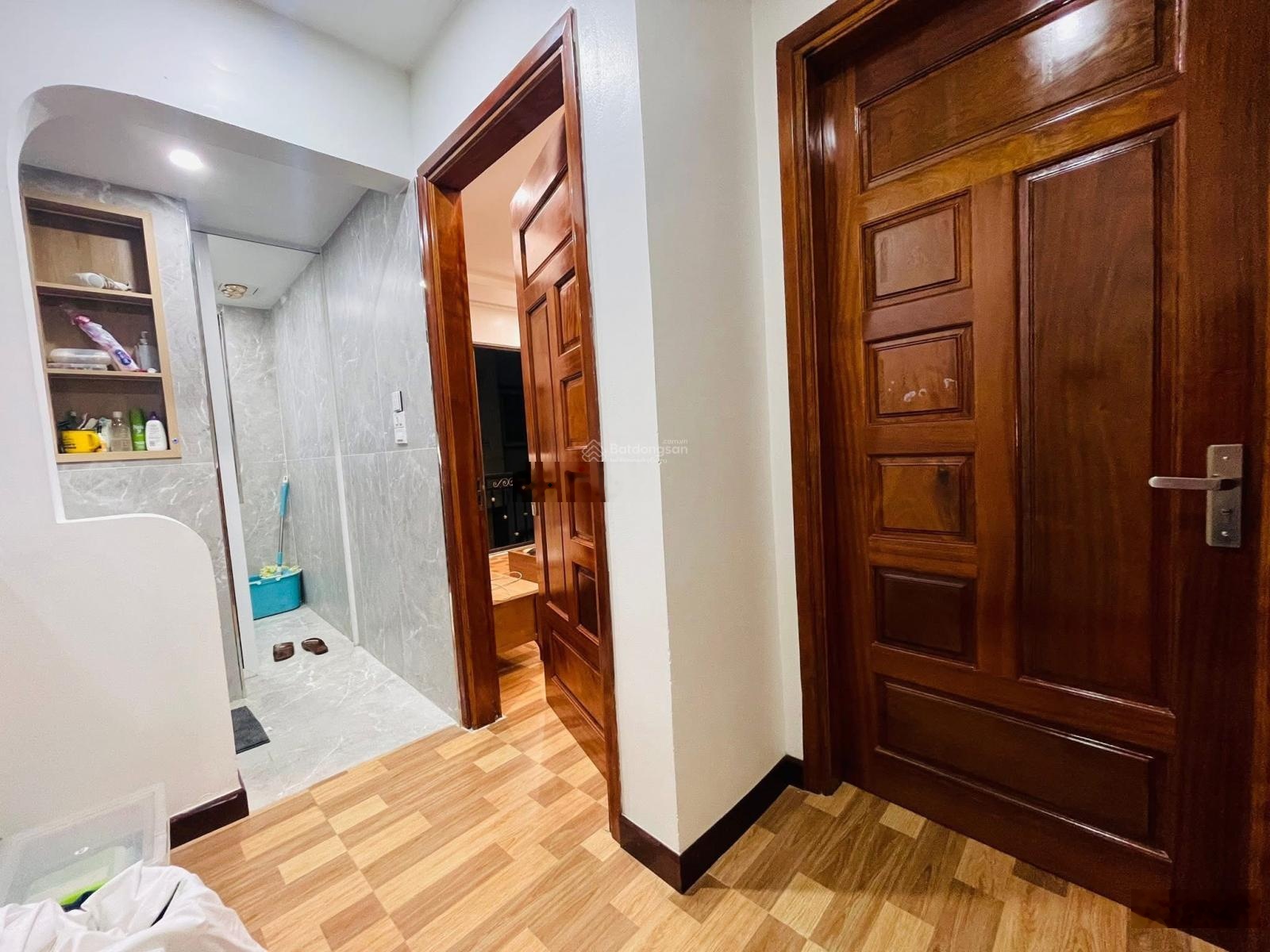 Giá 17 Tỷ Hơn! Lạc Long Quân - Tây Hồ - Gara ô tô - Xây mới - Ngõ thông - Gần hồ - 50m2x5T