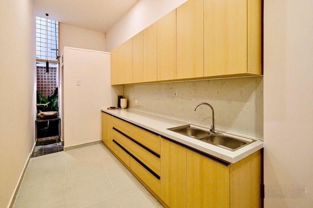 Siêu phẩm chữa lành hẻm ô tô 35m 2 tầng đúc nhà mới vào ở ngay tại Hàng Xanh chỉ 4.95 tỷ!