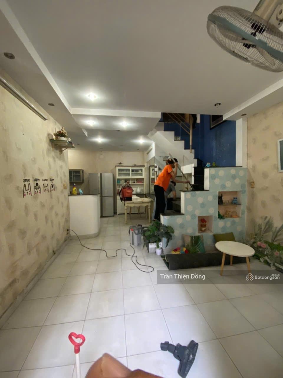 Hẻm ô tô thông 72 Phan Đăng Lưu - Nguyễn Thượng Hiền, P5 Phú Nhuận 3 tầng chỉ 8,6 tỷ. LH 0913620151