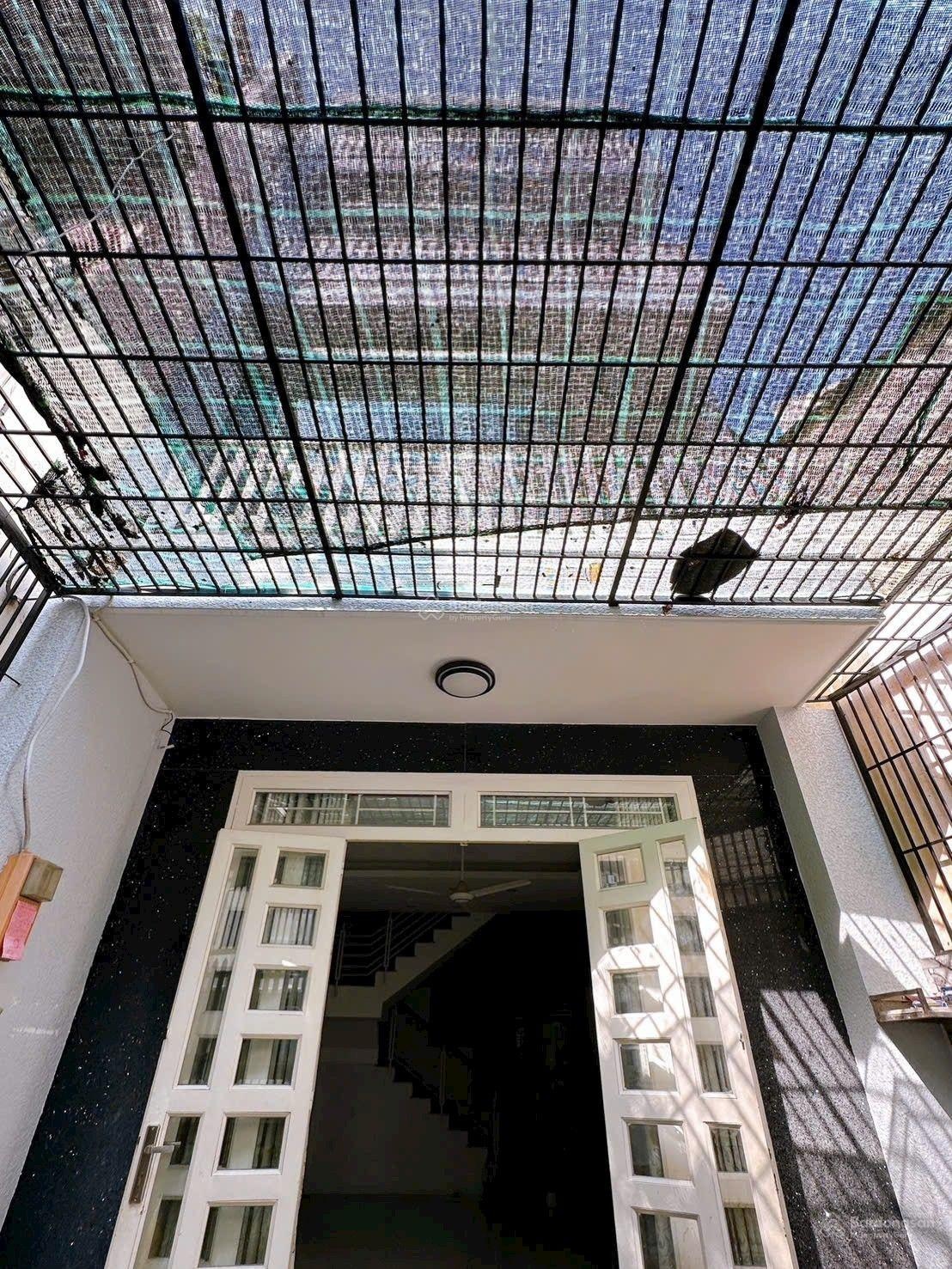 Lên sóng nhà 50m2 - 4 tầng BTCT khu vip 211 Hoàng Hoa Thám, P.5, Phú Nhuận