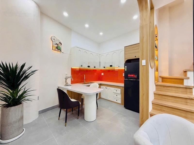 Bán nhà HXH Phạm Văn Hai Phường 5 Tân Bình 5,5 x 19m - 4 tầng