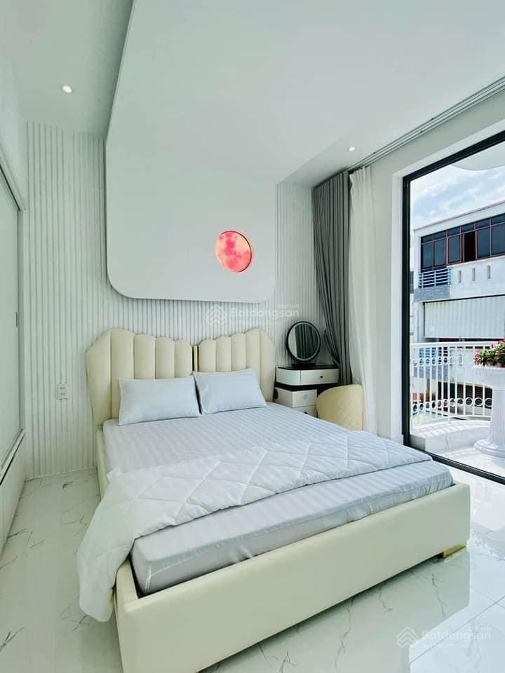 Có ngay nhà 76,5m2 đường 2 xe ôtô Thạch Thị Thanh - P. Tân Định - Quận 1. Gần chợ Tân Định