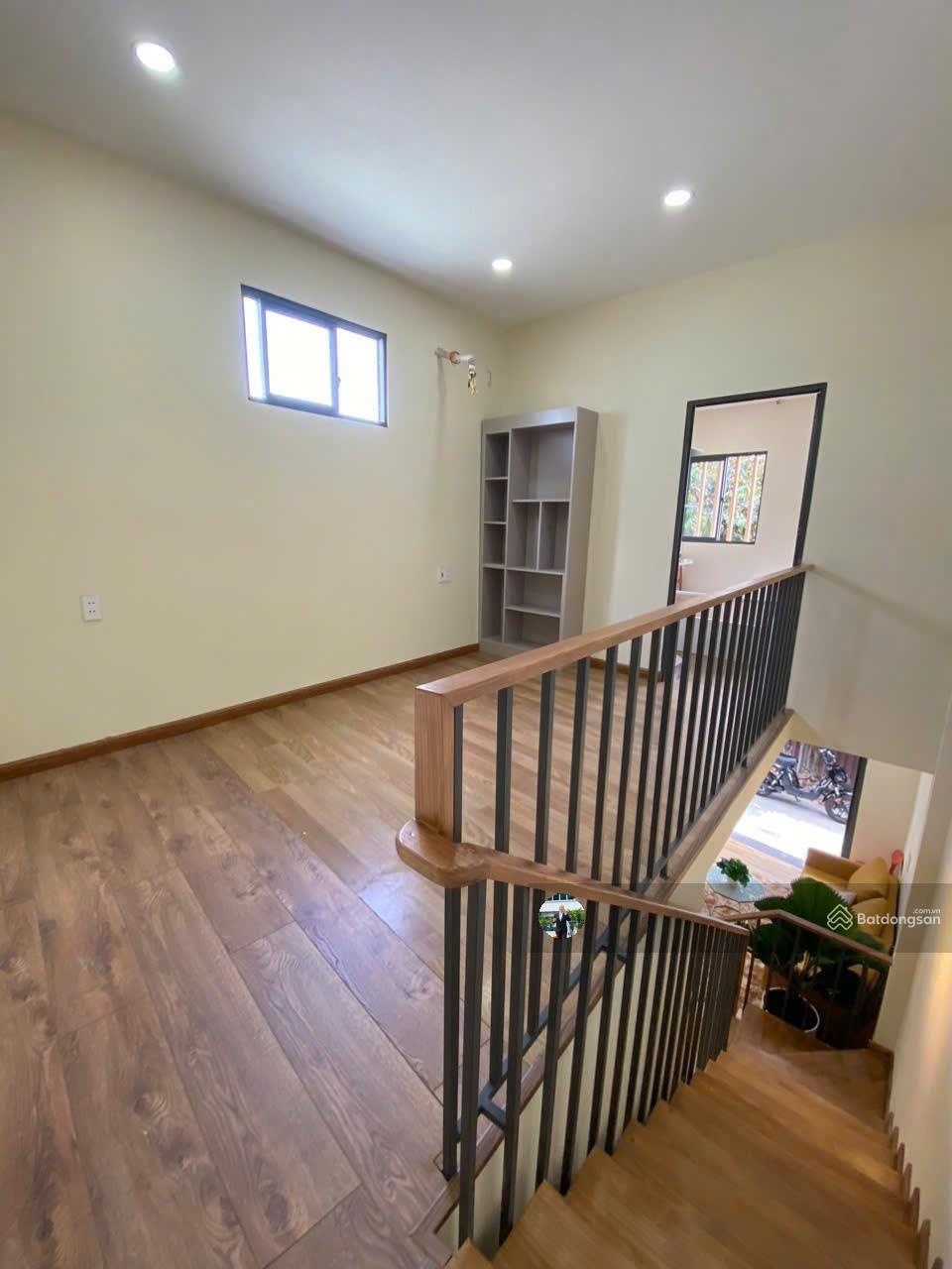 Nhà mới cực đẹp - giá chỉ 2.6 tỷ - nở hậu tài lộc - Tăng Nhơn Phú, TP HCM